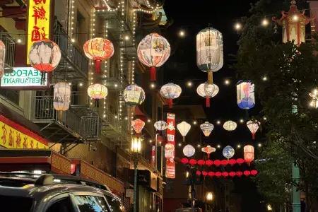 Lanterne di Chinatown